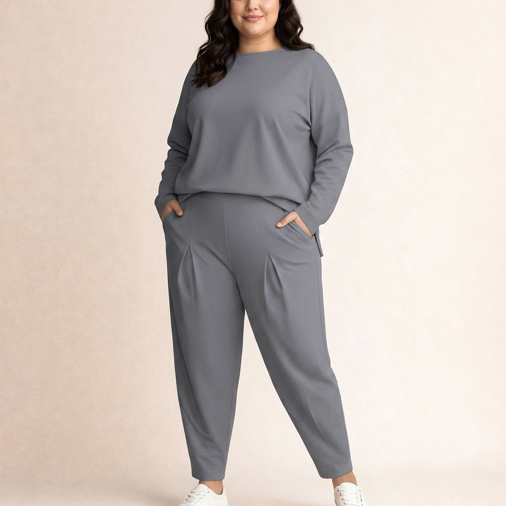 Elżbieta | Minimalist Set - Plus size model
