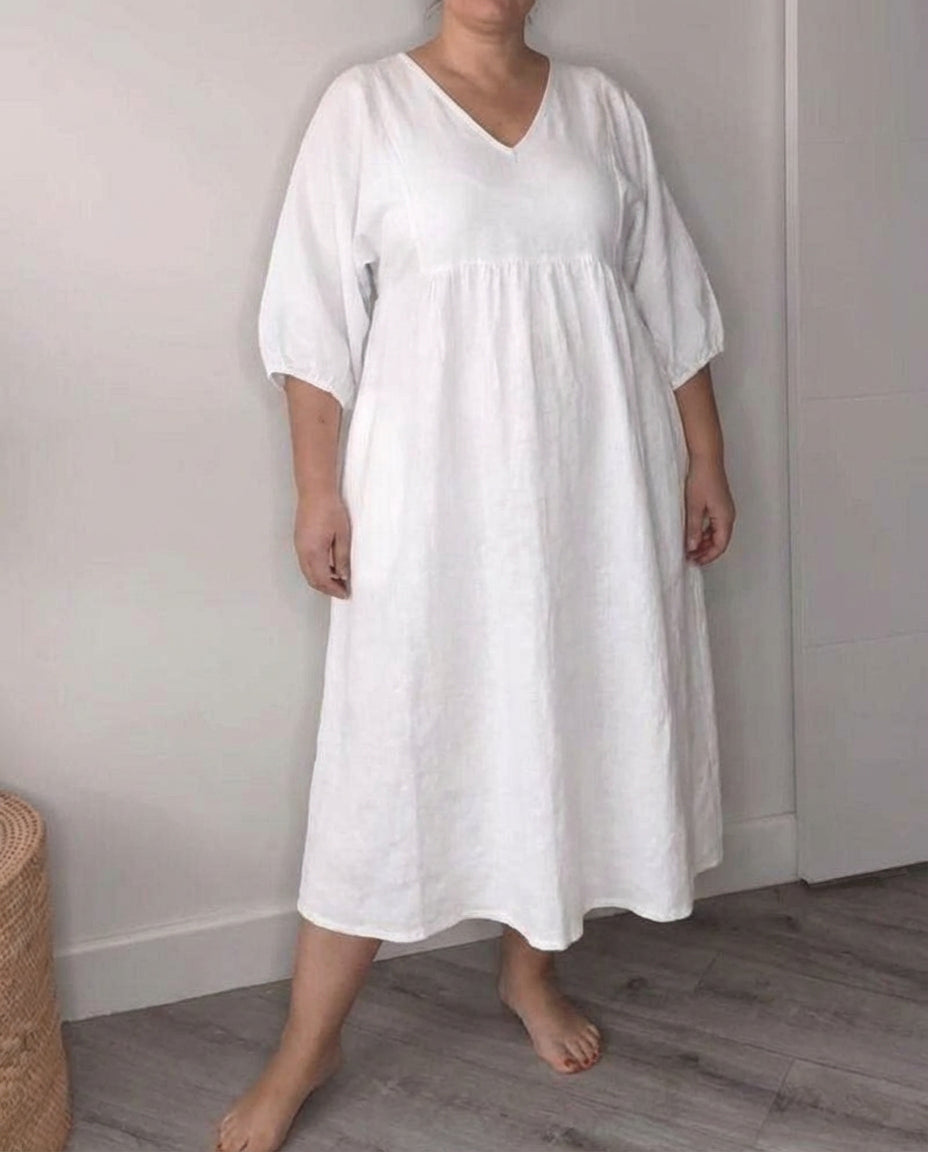 Thalyssa | Elegant Maxi Dress - Plus size model