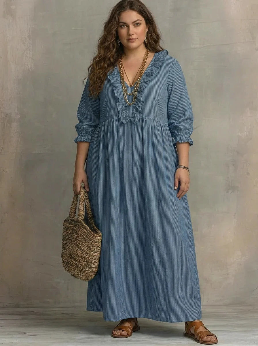 Elowen | Boho Long Sleeve Maxi Dress - Plus size model
