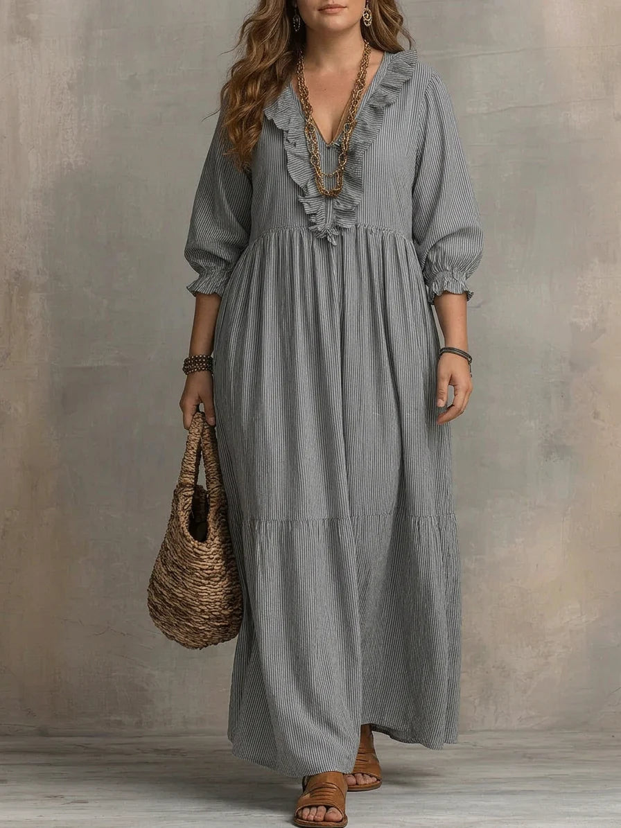 Elowen | Boho Long Sleeve Maxi Dress - Plus size model