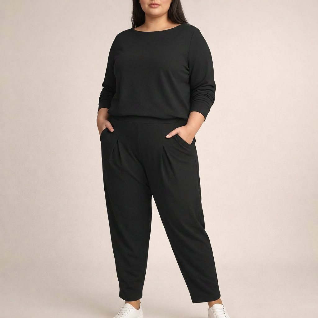 Elżbieta | Minimalist Set - Plus size model