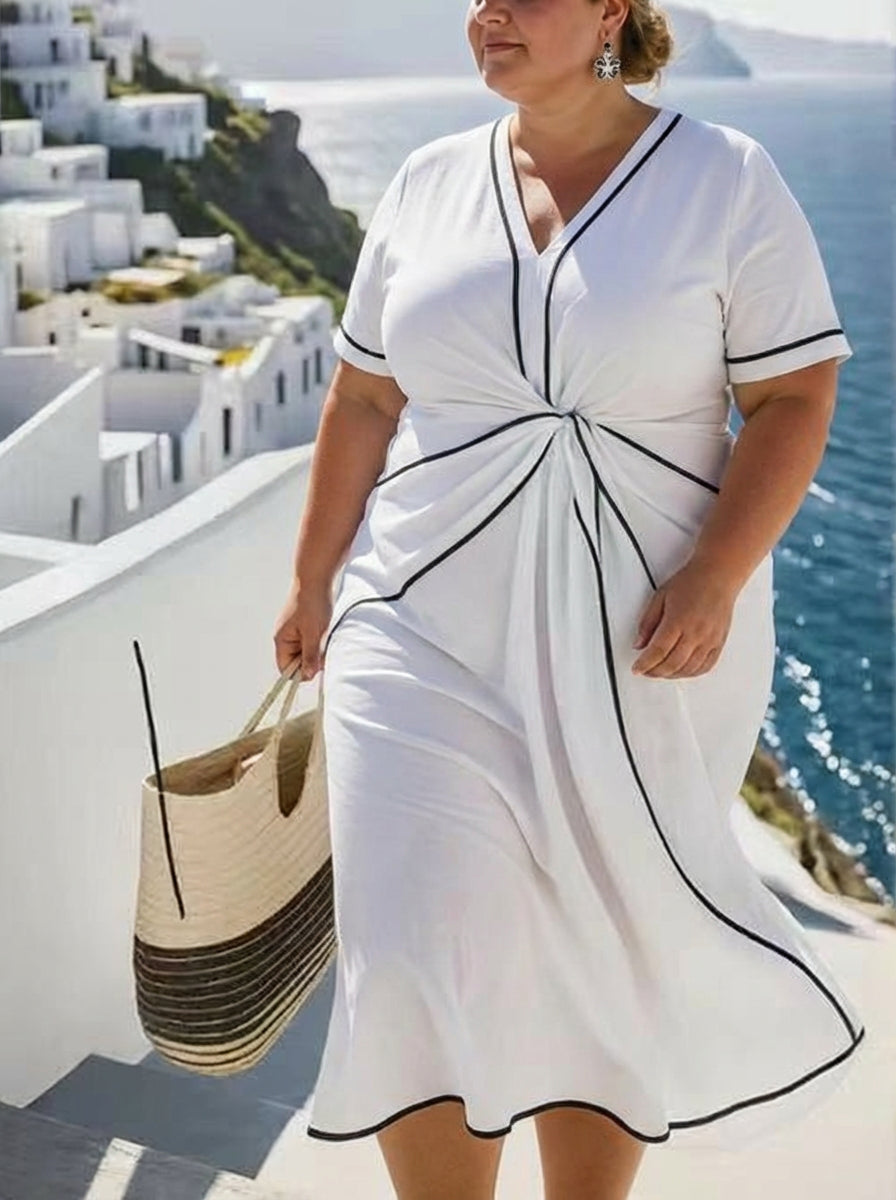 Erykah | Elegant Dress - Plus size model