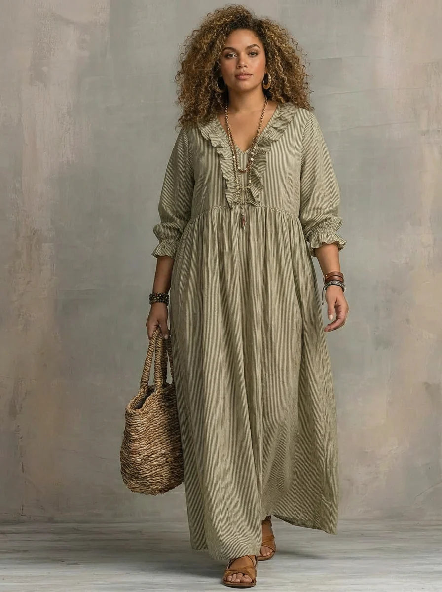 Elowen | Boho Long Sleeve Maxi Dress - Plus size model